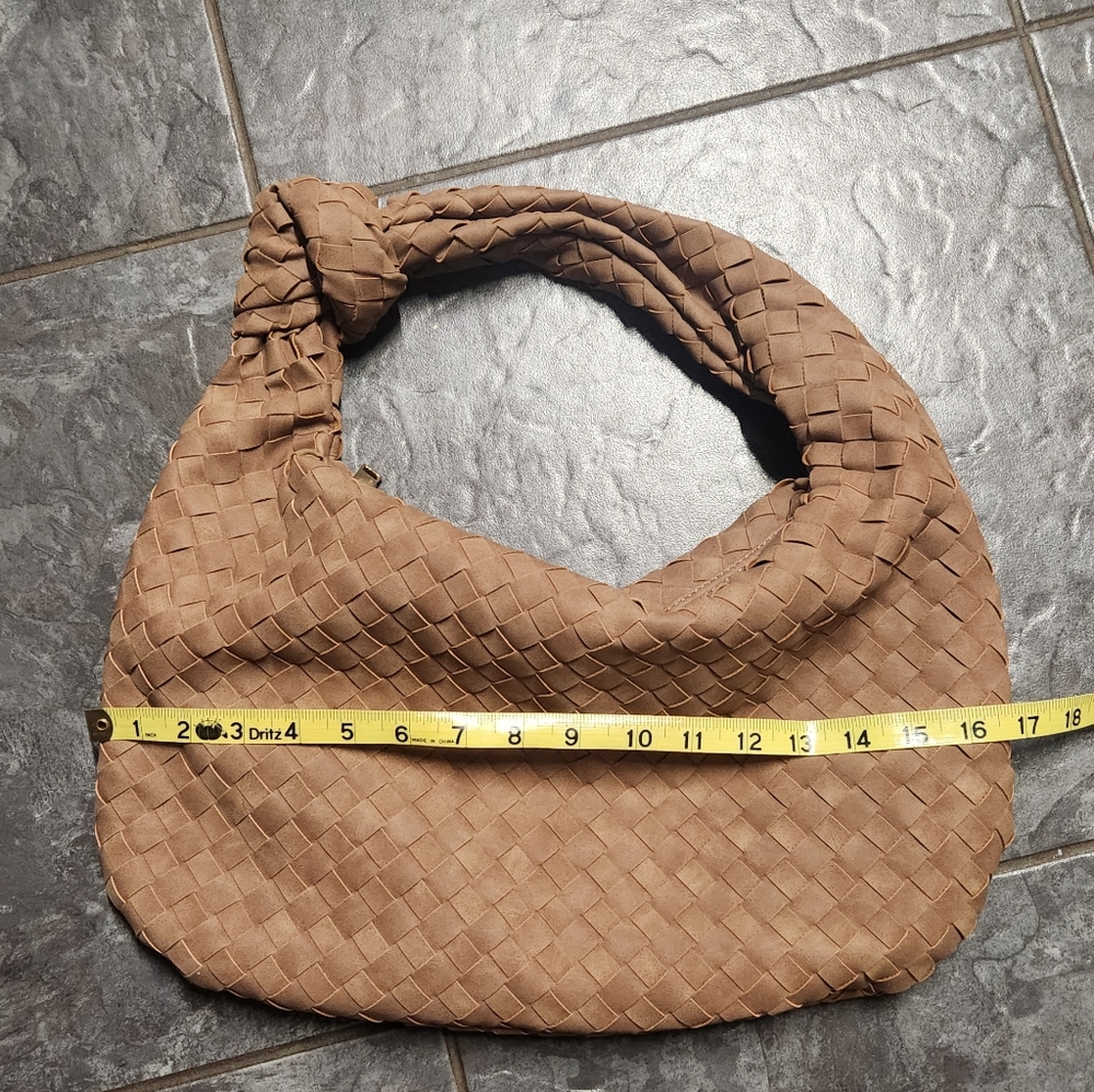 Urban Expressions Tan Woven Hobo Bag - Picture 3 of 12